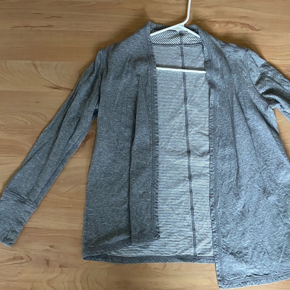 Eddie Bauer Reversible Light Open Sweatshirt - Picture 3 of 6